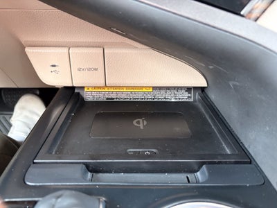2019 Toyota Camry Hybrid XLE
