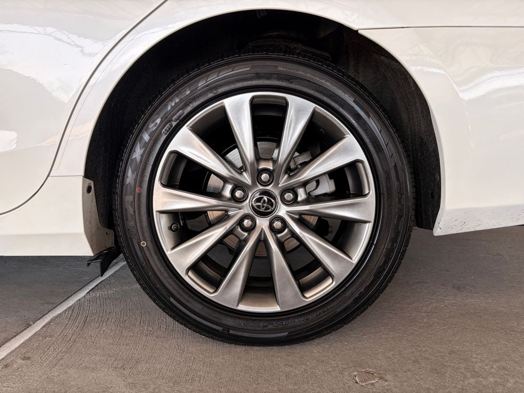 2017 Toyota CAMRY XLE