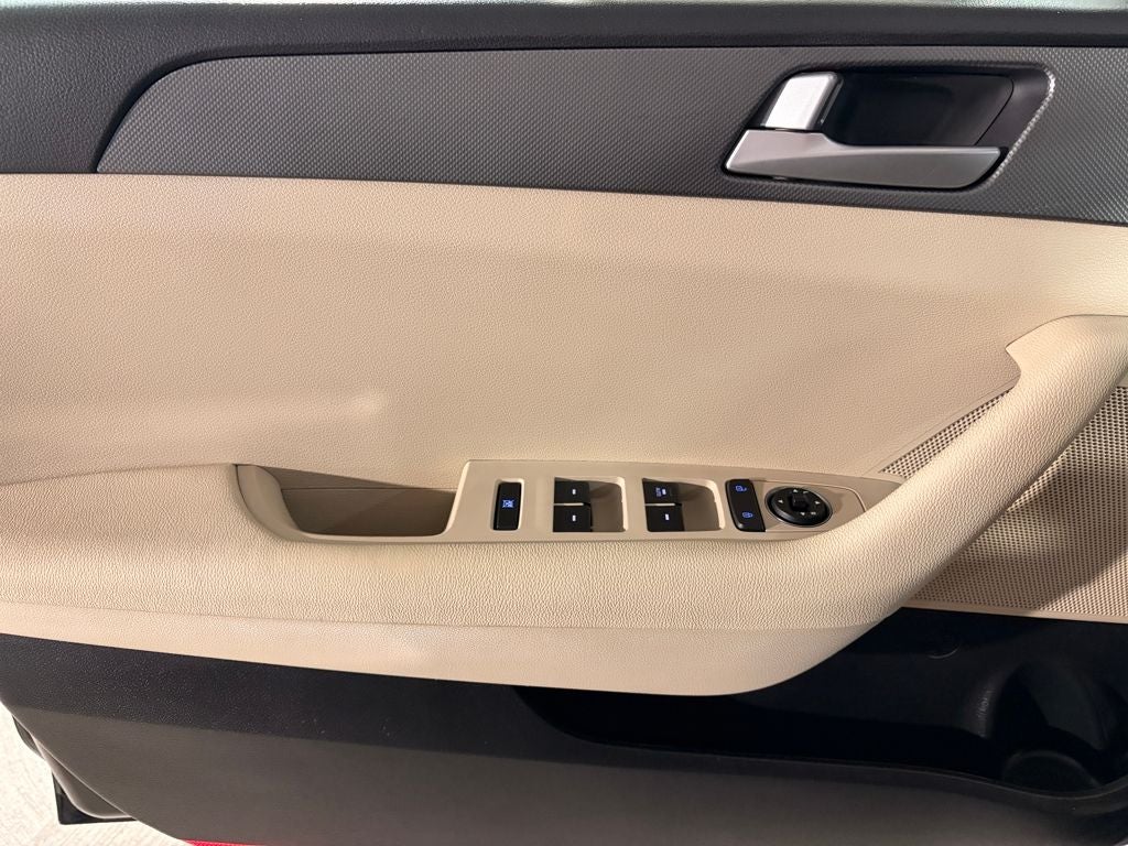 2016 Hyundai SONATA Base