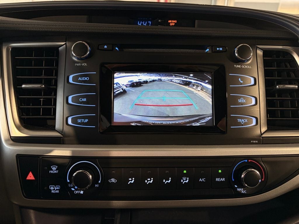 2019 Toyota HIGHLANDER LE