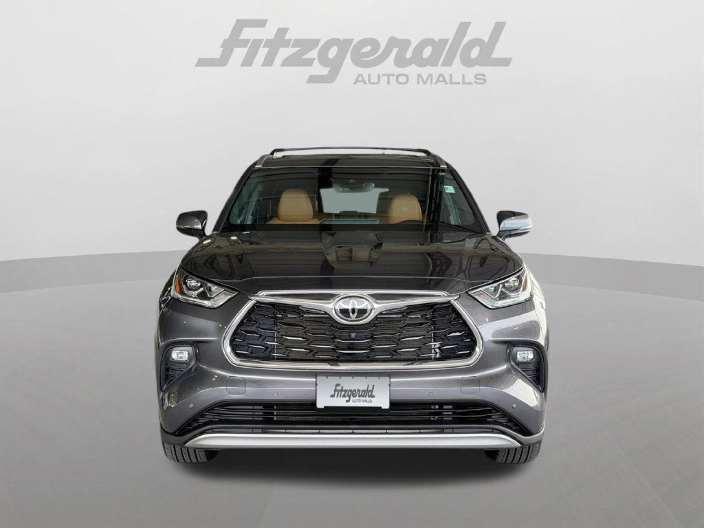 2022 Toyota Highlander Platinum