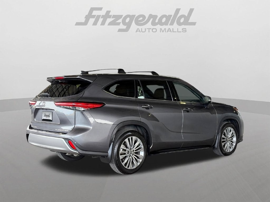 2022 Toyota Highlander Platinum