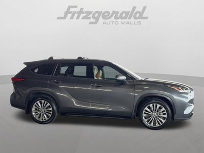 2022 Toyota Highlander Platinum