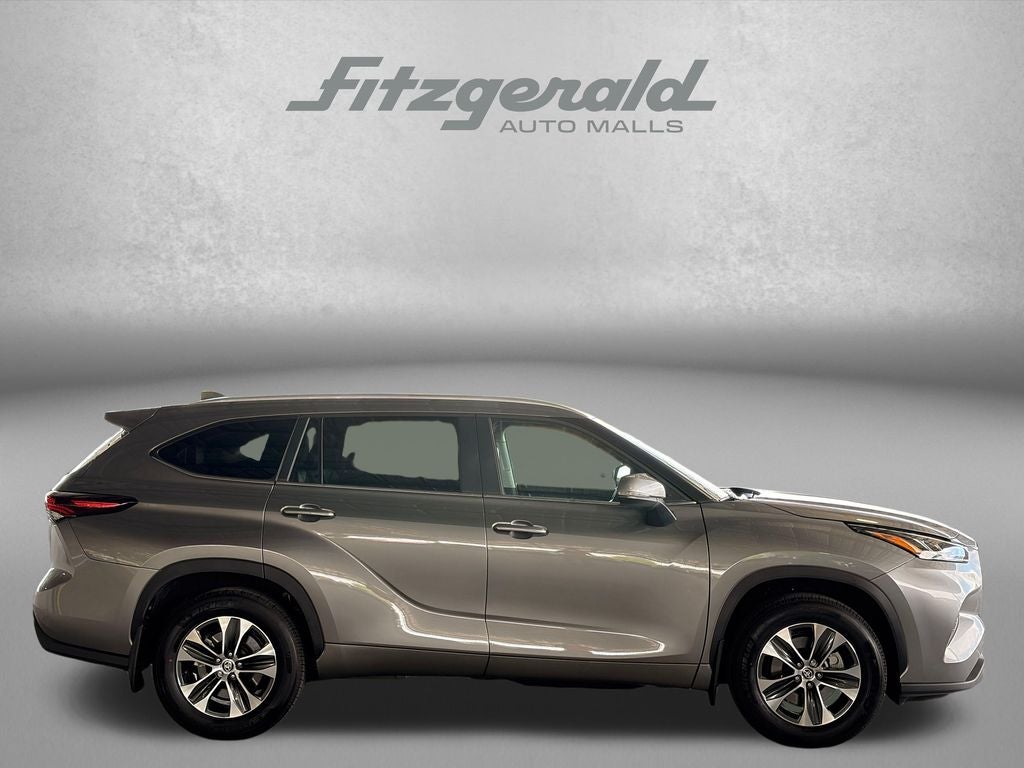 2026 Toyota Highlander XLE