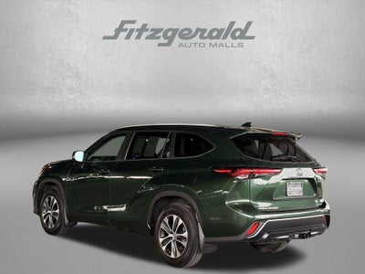 2025 Toyota HIGHLANDER XLE