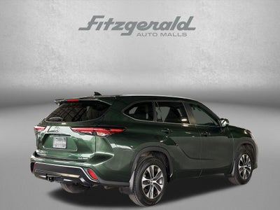 2025 Toyota HIGHLANDER XLE