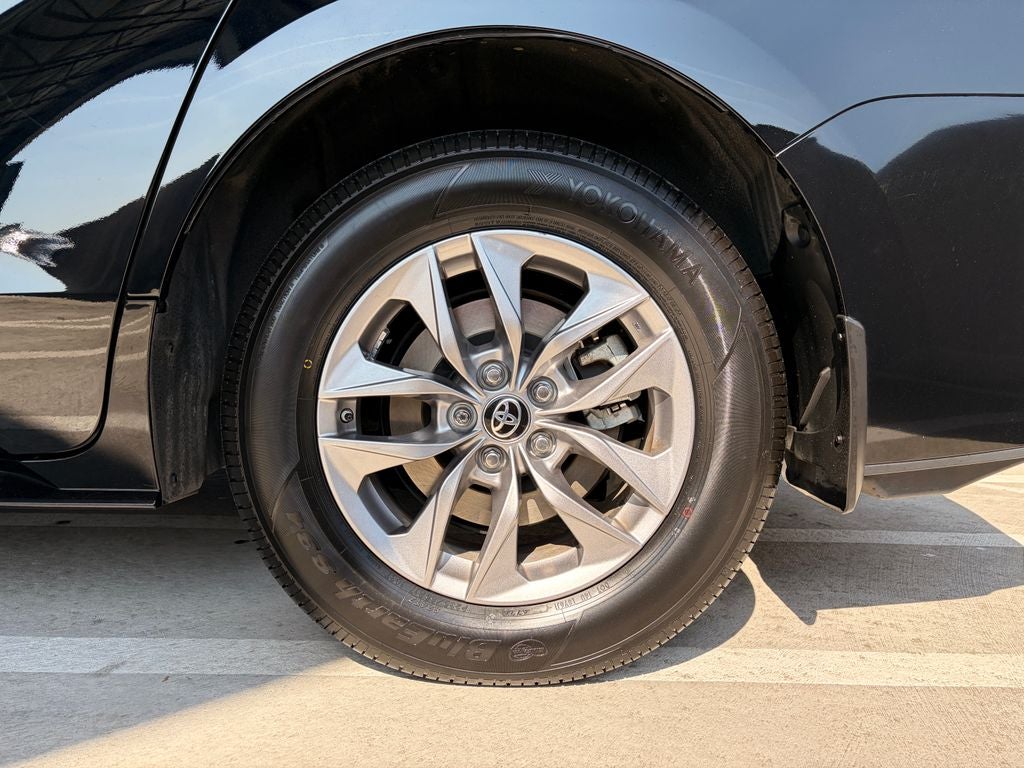 2024 Toyota SIENNA XLE XLE 8 Passenger