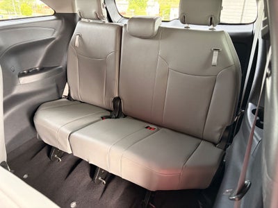 2025 Toyota SIENNA XLE XLE 8 Passenger