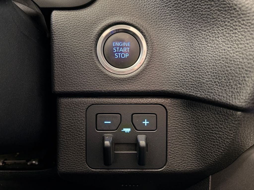 2023 Toyota TUNDRA 4X4 SR5