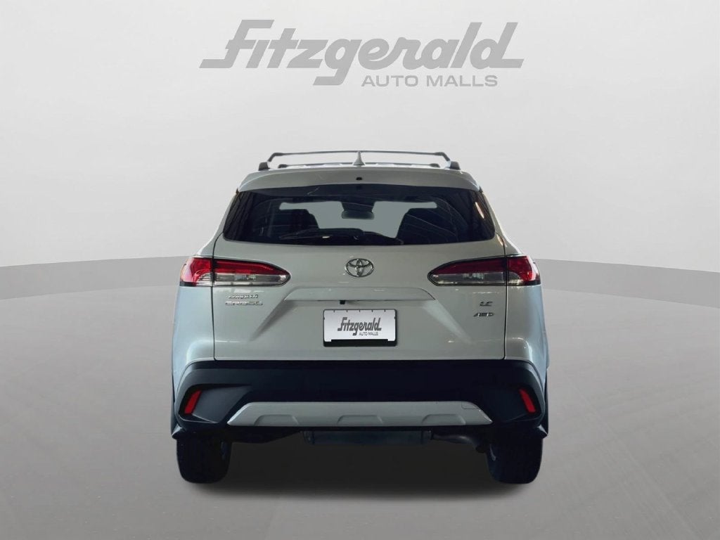 2024 Toyota Corolla Cross LE