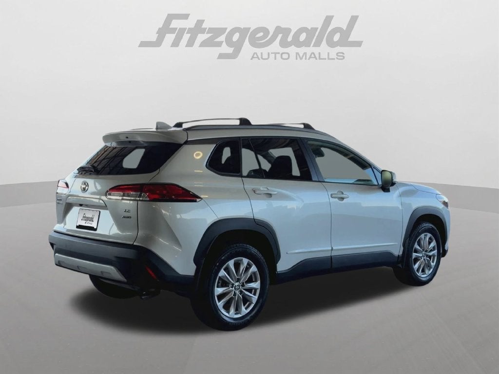 2024 Toyota Corolla Cross LE