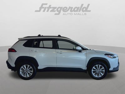 2024 Toyota Corolla Cross LE