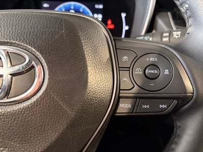 2025 Toyota Corolla Cross XLE