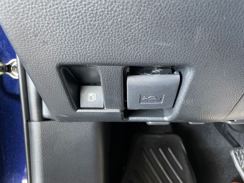 2024 Toyota VENZA LE