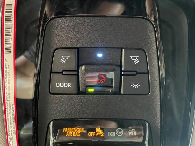 2024 Toyota VENZA LE