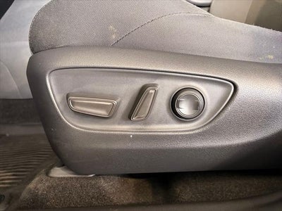 2024 Toyota Venza LE