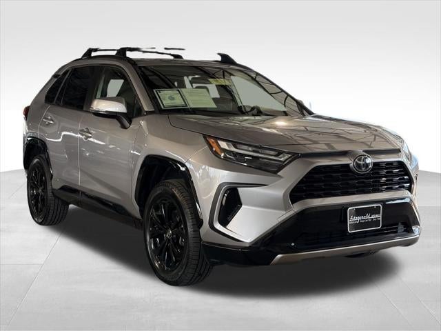 2022 Toyota RAV4 HYBRID SE