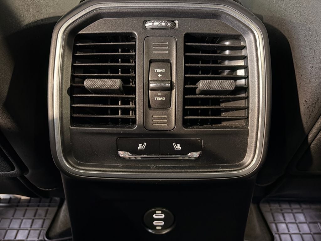 2020 Porsche Macan S