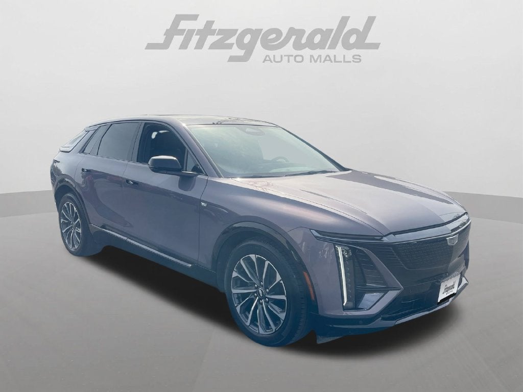 2024 Cadillac LYRIQ Sport 2