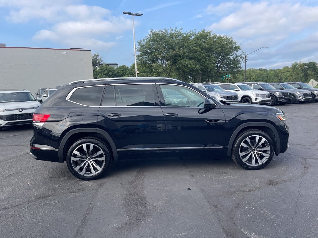 2023 Volkswagen Atlas 3.6L V6 SEL Premium R-Line