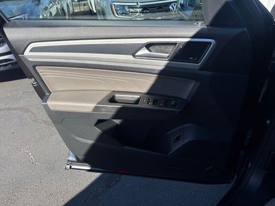 2022 Volkswagen Atlas 3.6L V6 SEL Premium R-Line