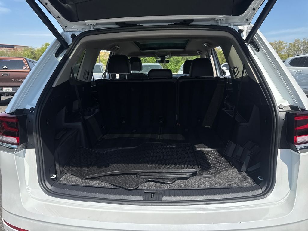 2024 Volkswagen Atlas 2.0T SEL Premium R-Line