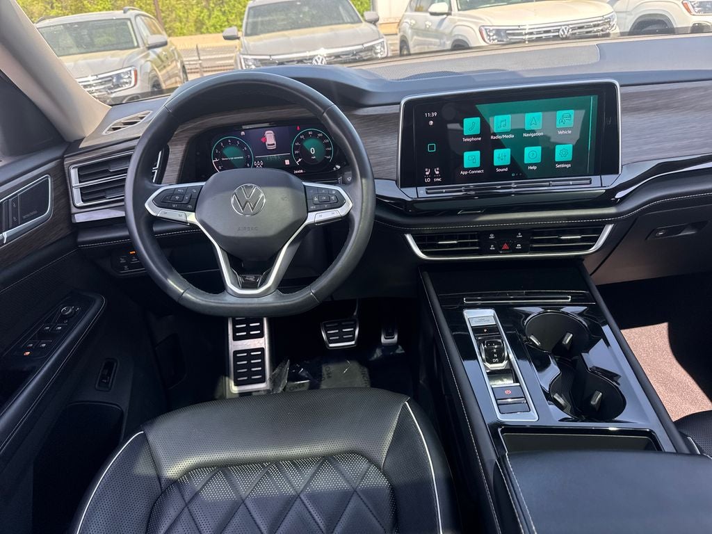 2024 Volkswagen Atlas 2.0T SEL Premium R-Line