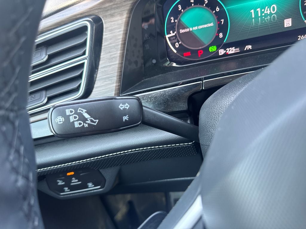 2024 Volkswagen Atlas 2.0T SEL Premium R-Line