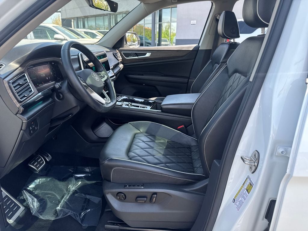 2024 Volkswagen Atlas 2.0T SEL Premium R-Line