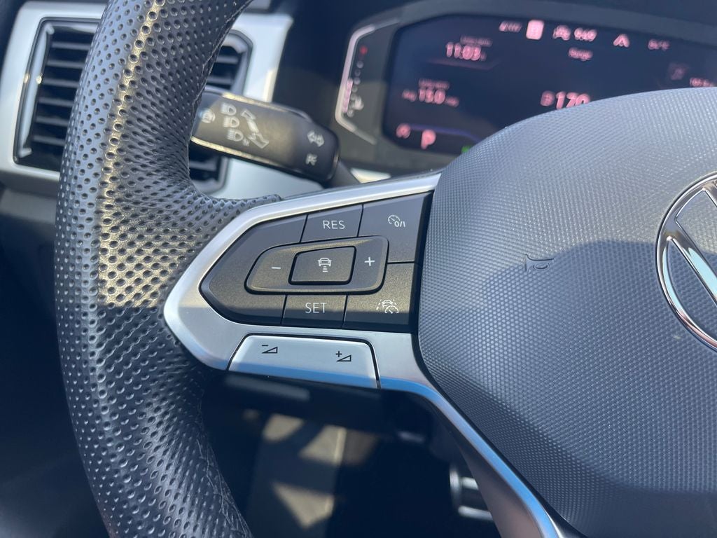 2023 Volkswagen Atlas 3.6L V6 SEL R-Line