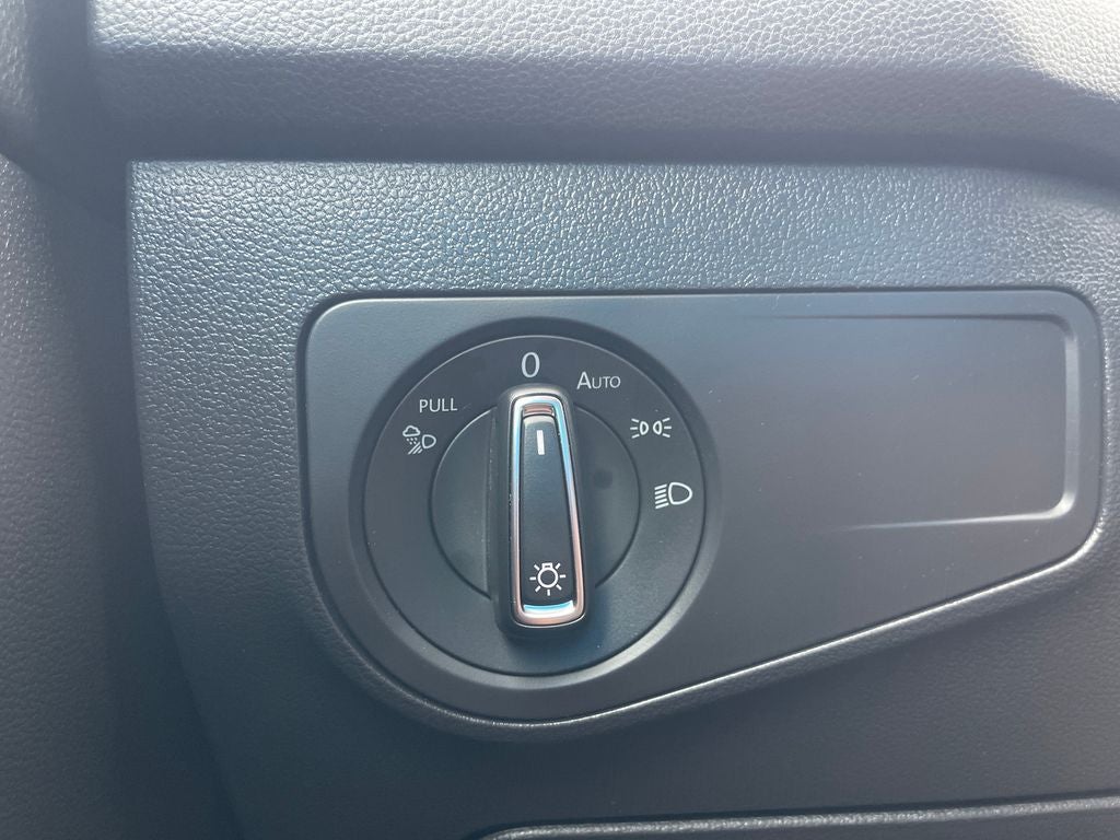 2023 Volkswagen Tiguan 2.0T SEL R-Line
