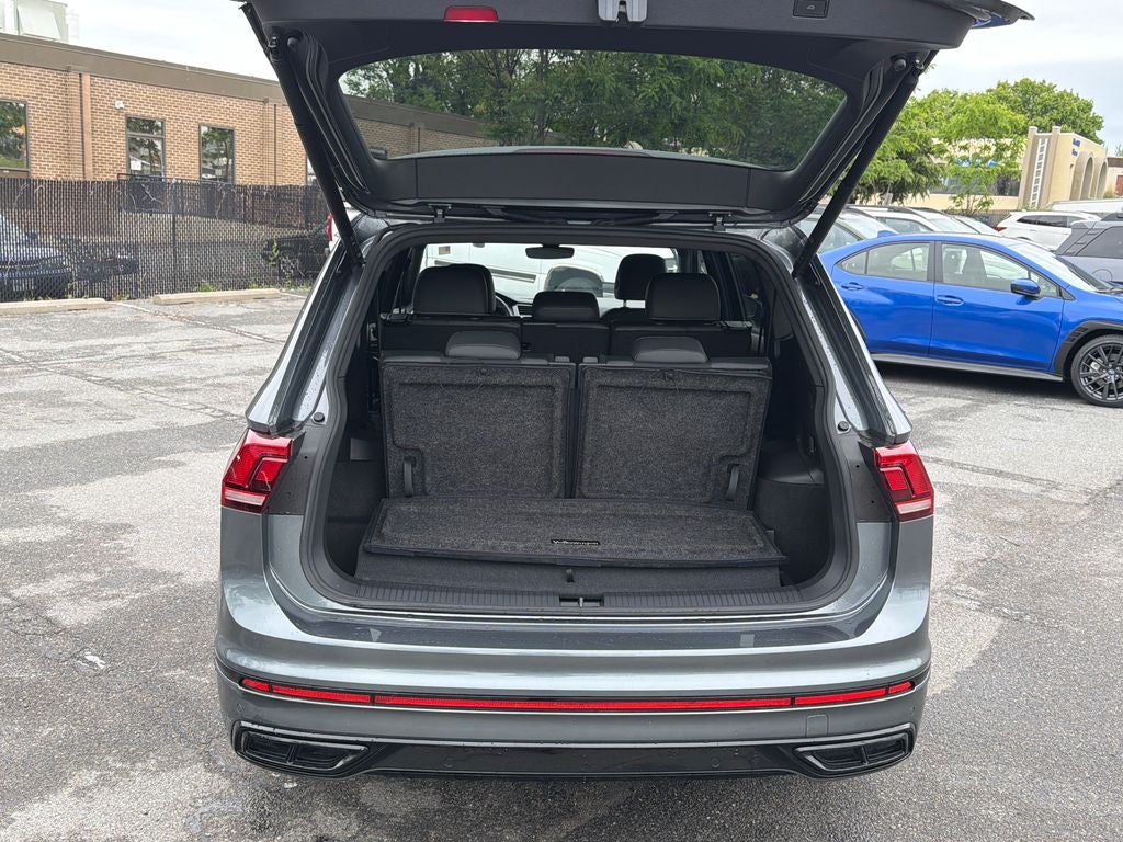 2024 Volkswagen Tiguan 2.0T SE R-Line Black