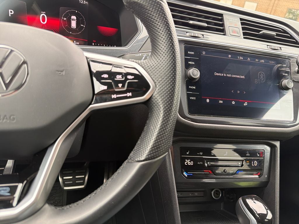 2024 Volkswagen Tiguan 2.0T SE R-Line Black