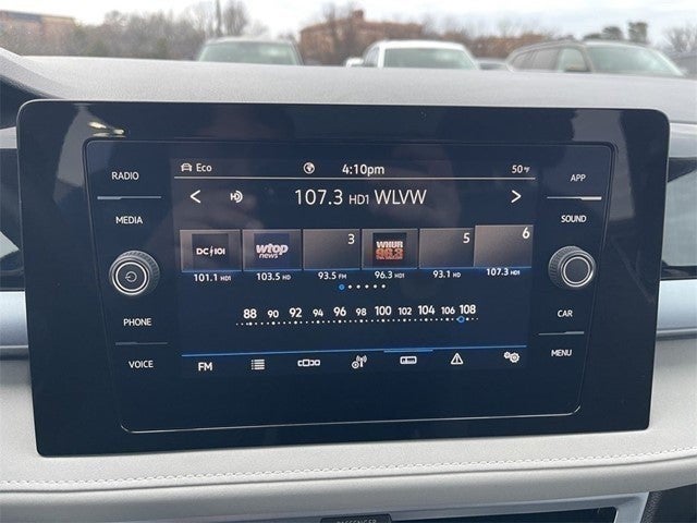 2025 Volkswagen Taos 1.5T SE