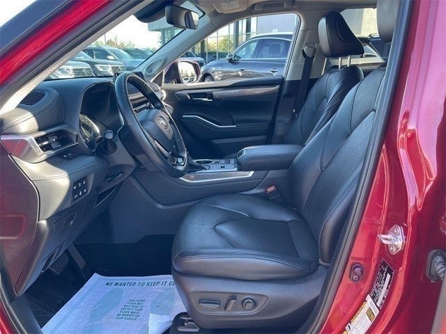 2022 Toyota Highlander Hybrid Limited