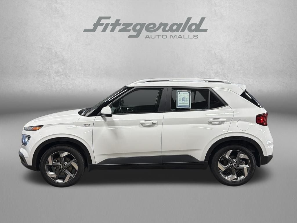 2024 Hyundai VENUE SEL