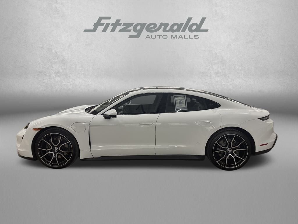 2022 Porsche Taycan Base