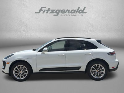 2025 Porsche Macan Base