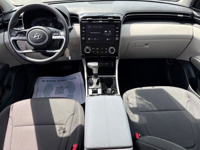 2023 Hyundai TUCSON SE