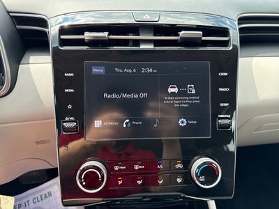 2023 Hyundai TUCSON SE