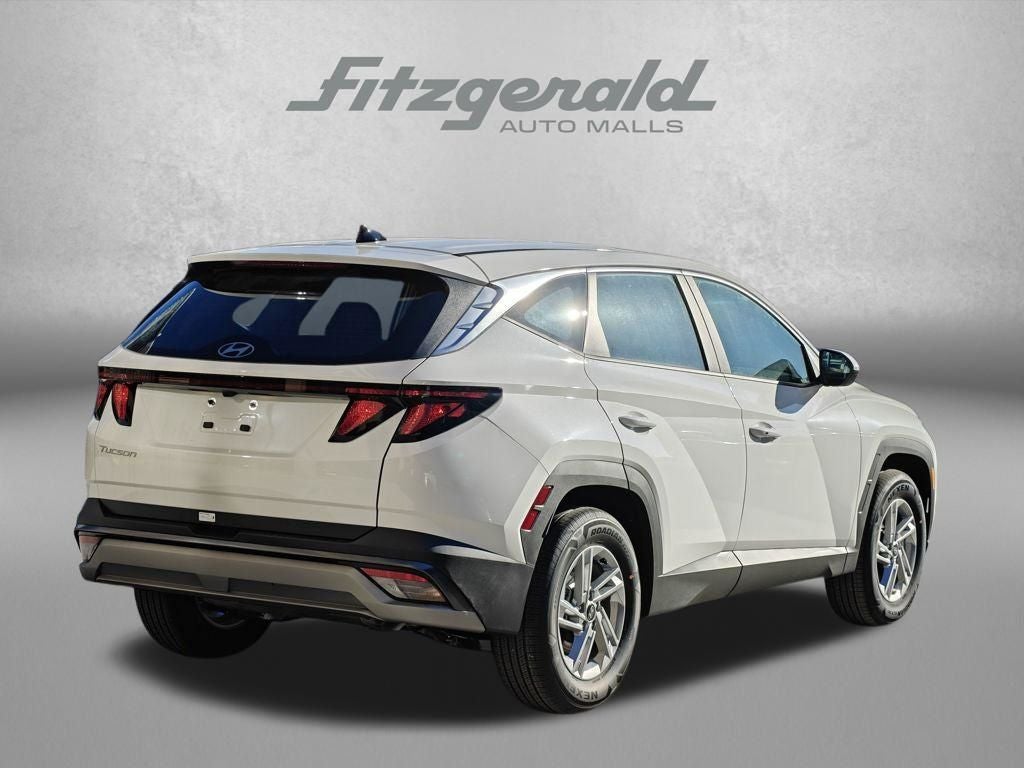 2026 Hyundai TUCSON SE FWD