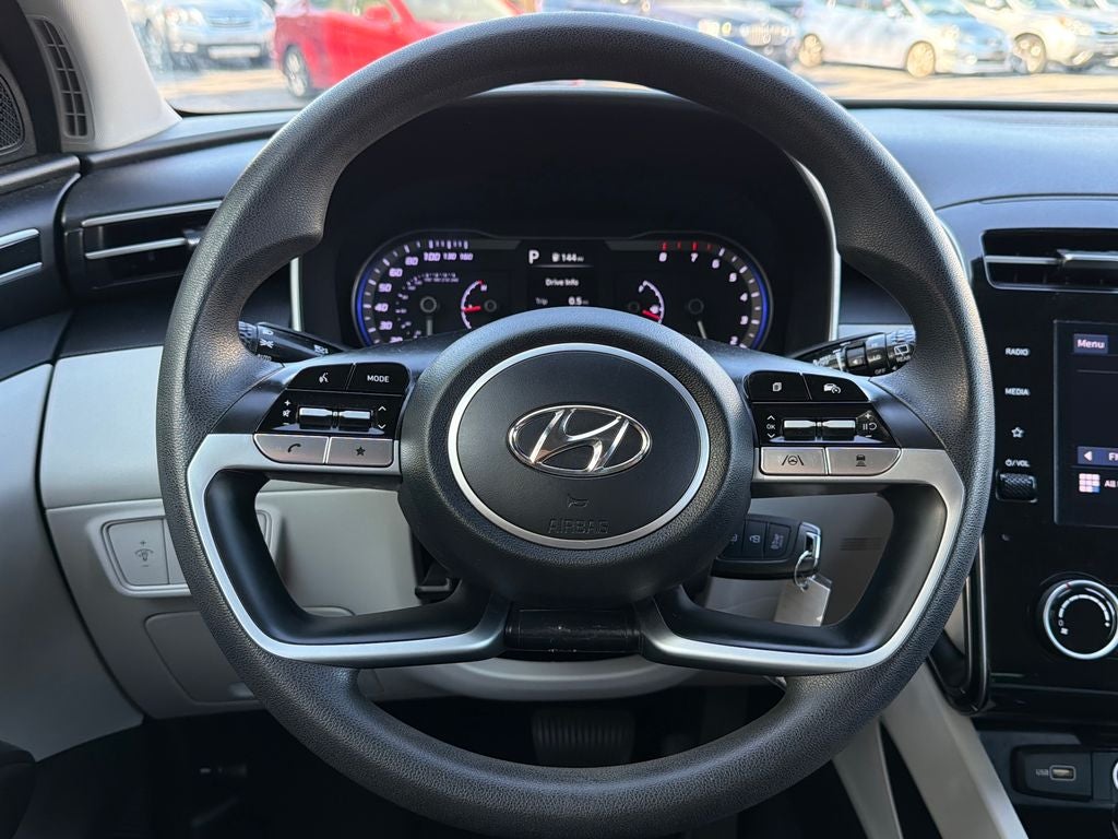 2023 Hyundai TUCSON SE