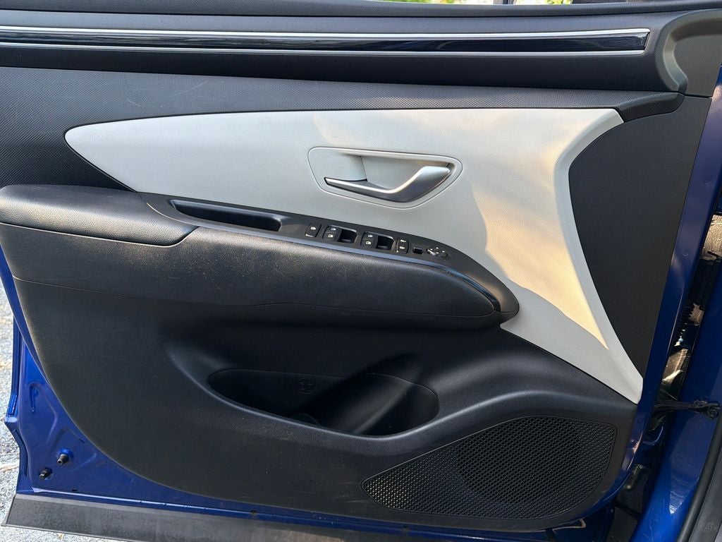 2023 Hyundai TUCSON SE