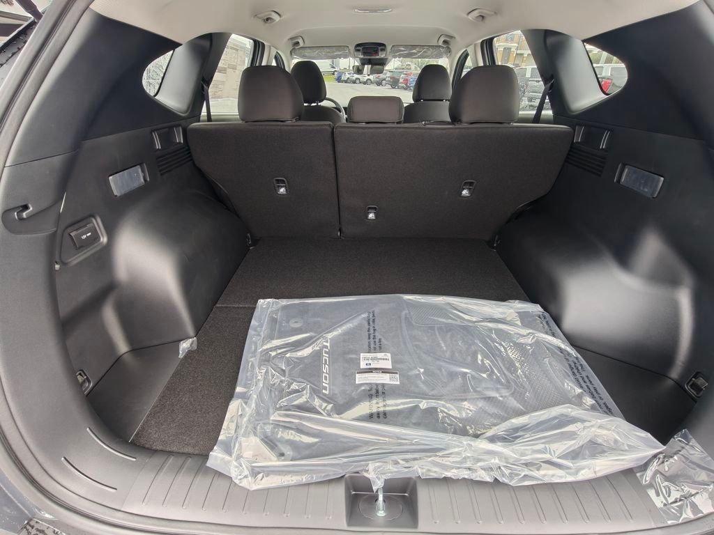 2026 Hyundai TUCSON SE AWD