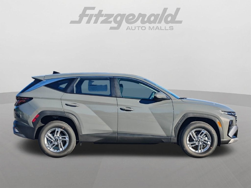 2026 Hyundai TUCSON SE AWD