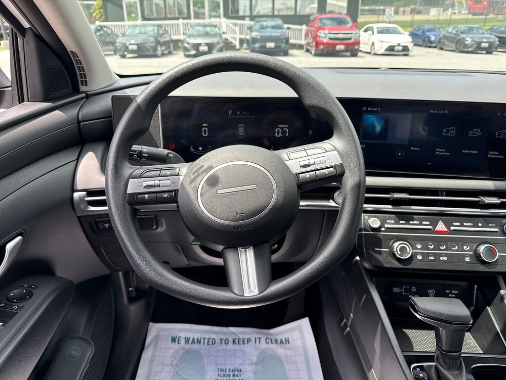 2025 Hyundai TUCSON SE