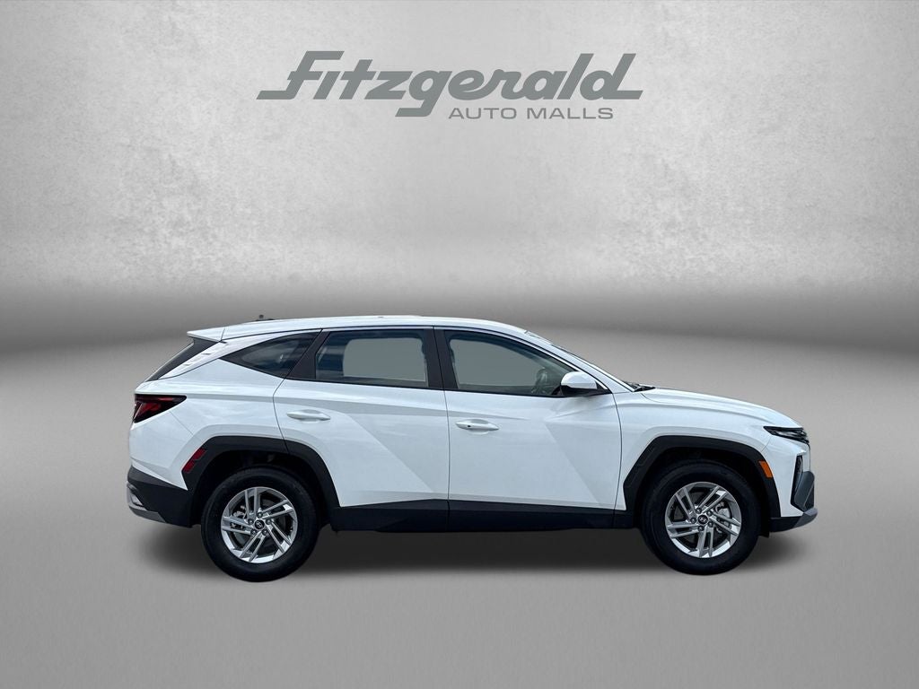 2025 Hyundai TUCSON SE