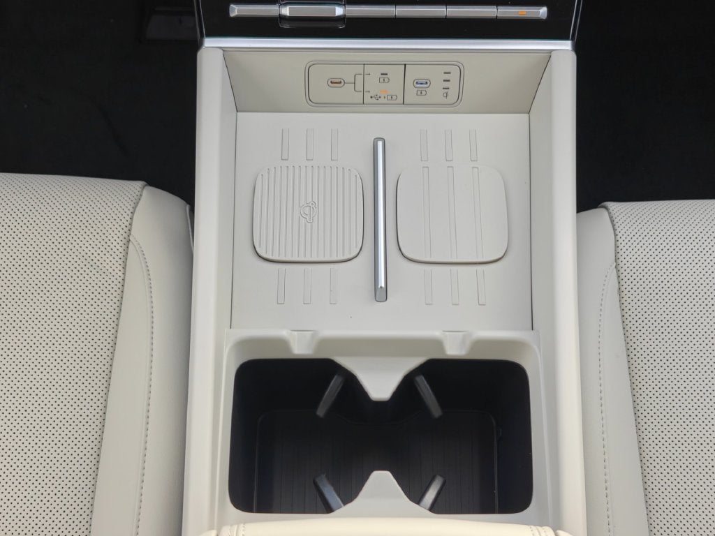 2027 Hyundai SANTA FE HYBRID SEL