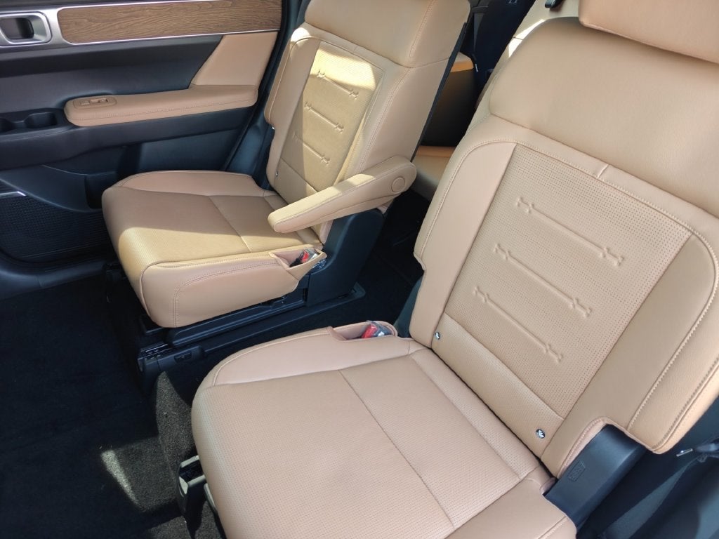 2027 Hyundai SANTA FE HYBRID Limited