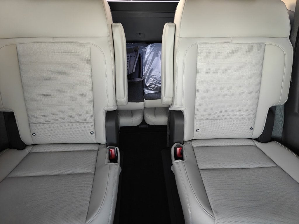 2027 Hyundai SANTA FE HYBRID Limited